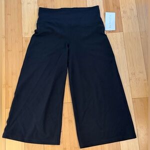 NWT Athleta Womens Black Wide-Leg Pants Petite Med